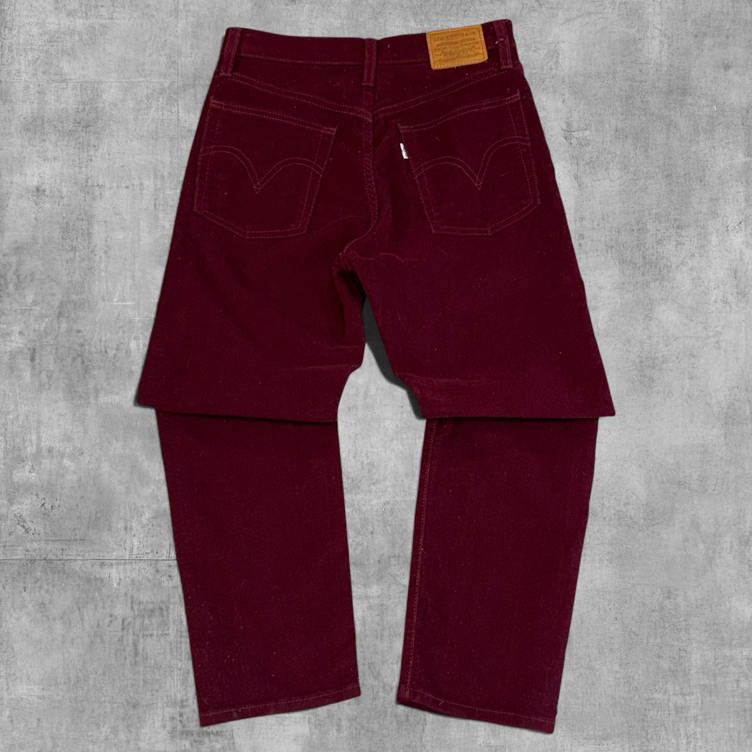 VINTAGE LEVI’S WEDGIE STRAIGHT MAROON CORDUROY PANTS - 6X28