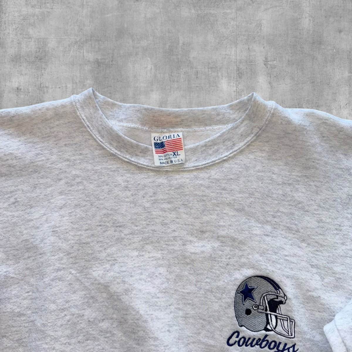 VINTAGE DALLAS COWBOYS MINI HELMET NFL CREWNECK - XL