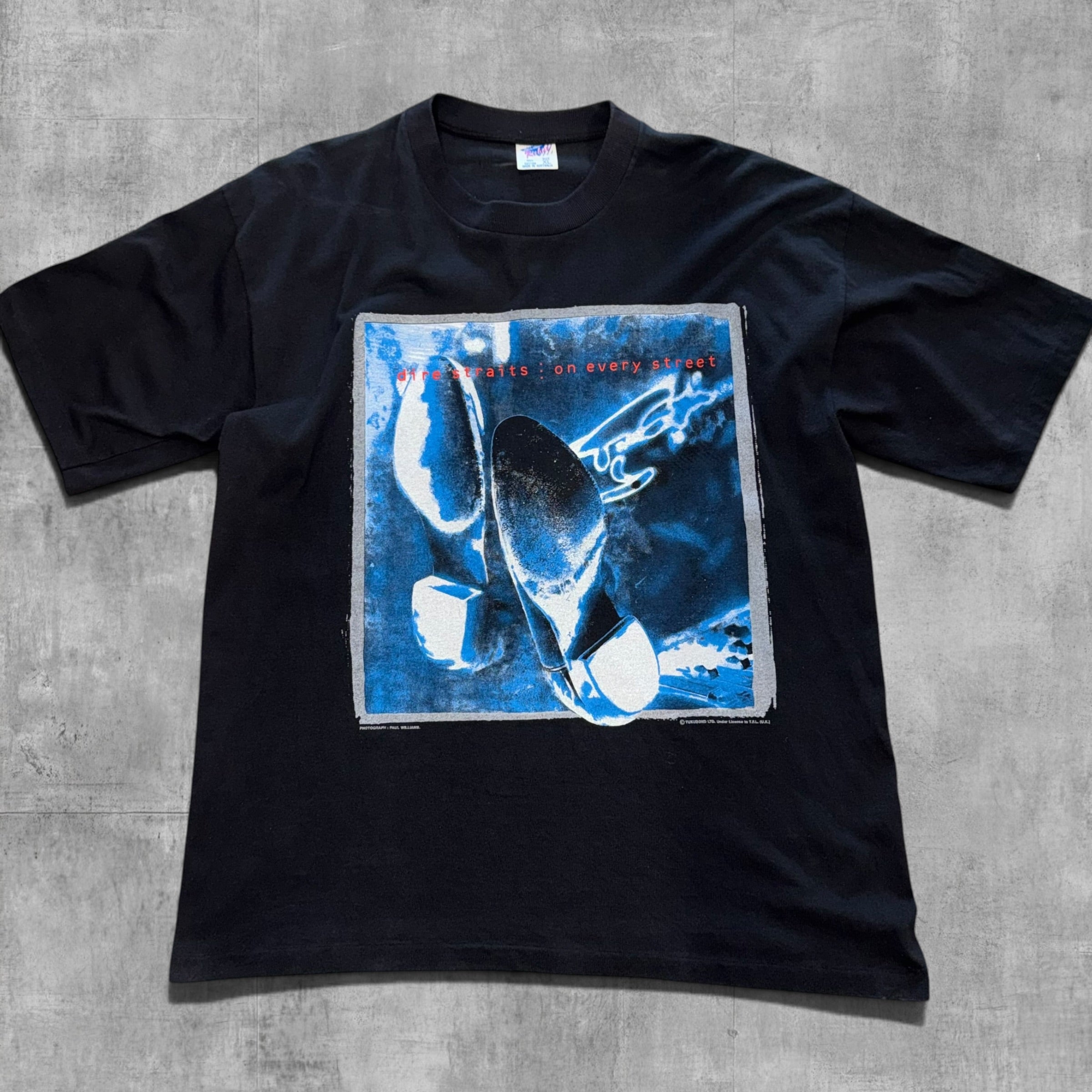 VINTAGE DIRE STRAITS, ON EVERY STREET TOUR TEE - 1992 - XL