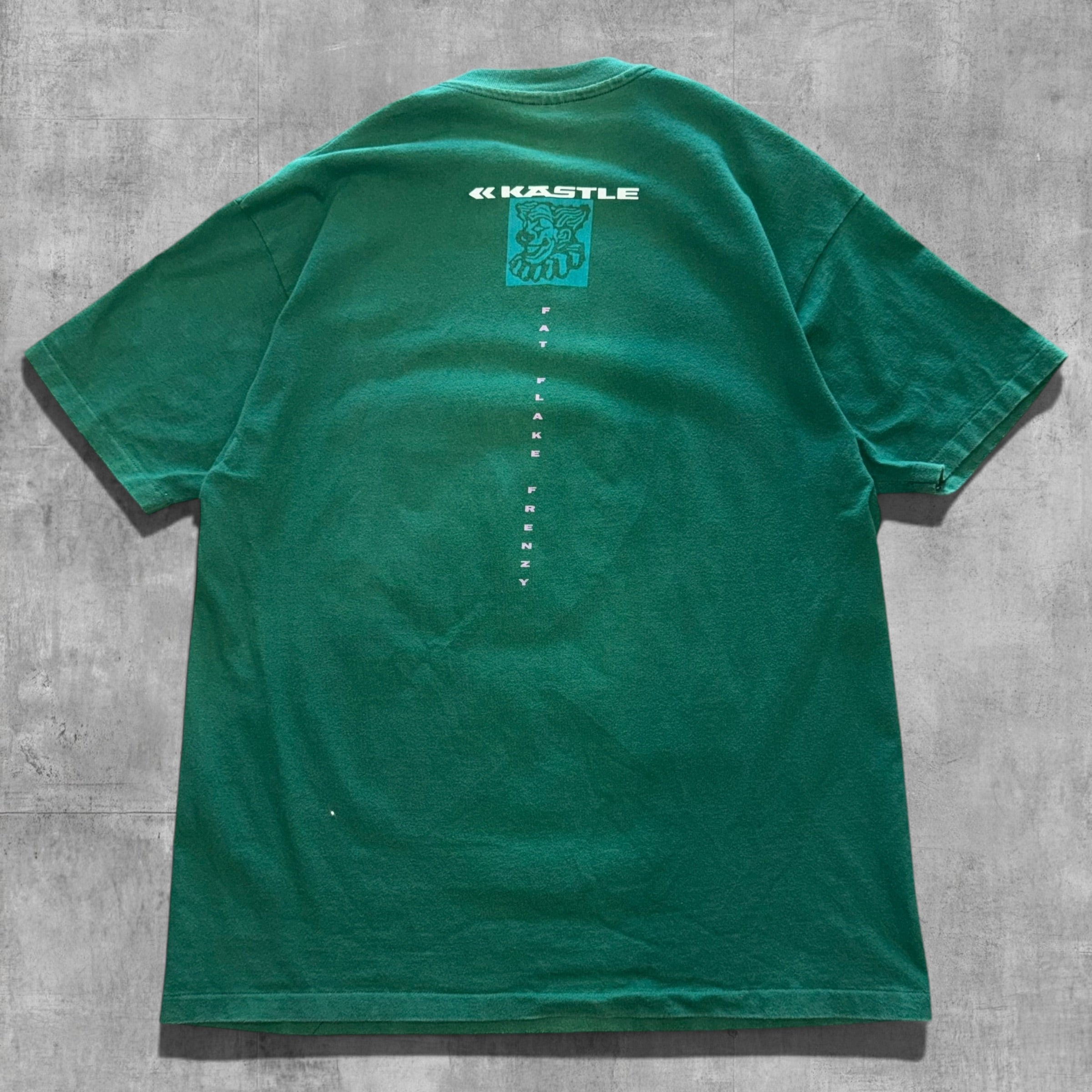 VINTAGE FAT FLAKE FRENZY KASTLE TEE - XL