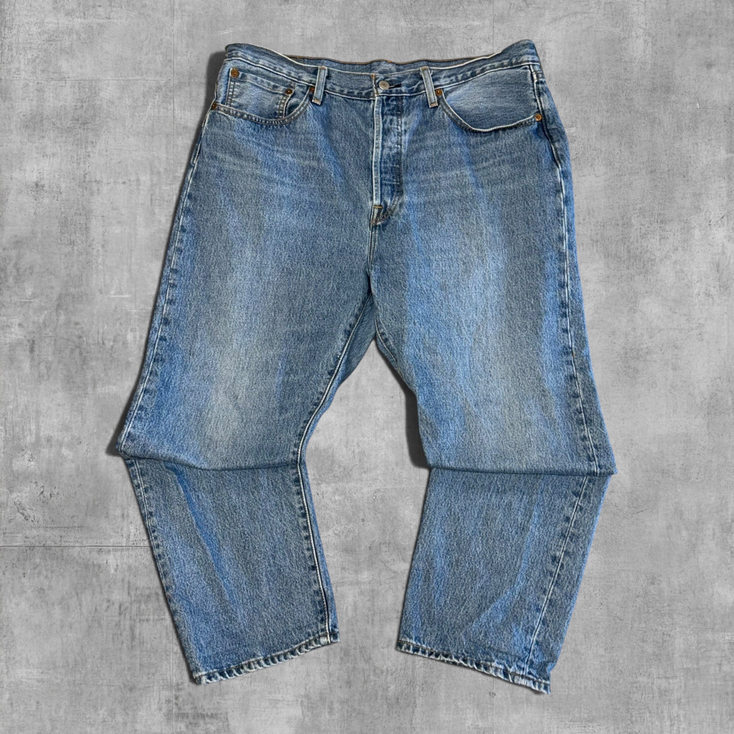 LEVI’S 501 LIGHT BLUE WASHED BUTTON FLY DENIM - 34X28