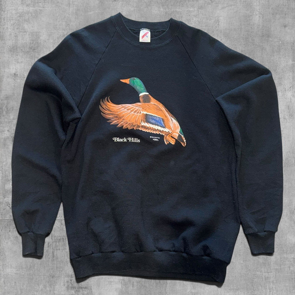 VINTAGE BLACK HILLS DUCK SWEATSHIRT - L