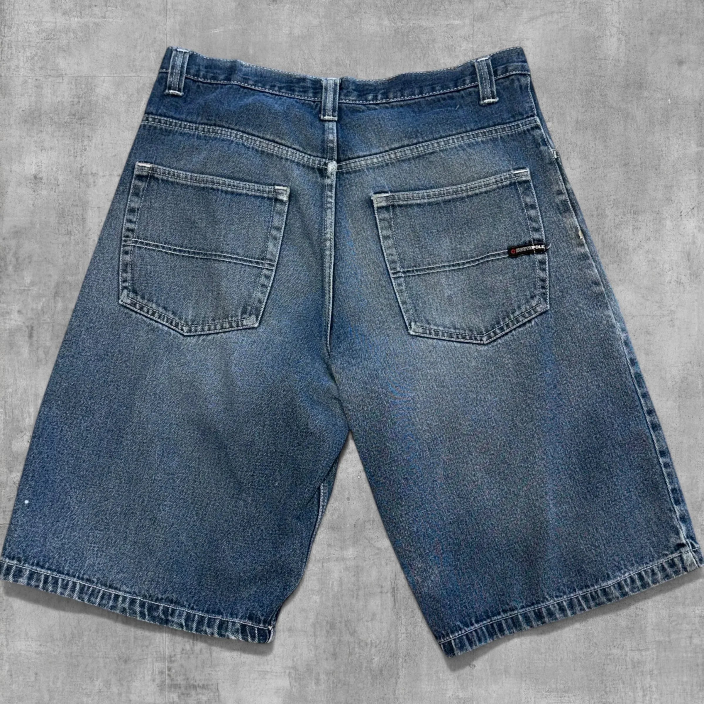 Grandmaster Vintage - 65F51436-D557-497A-824D-A86A126D5D0F