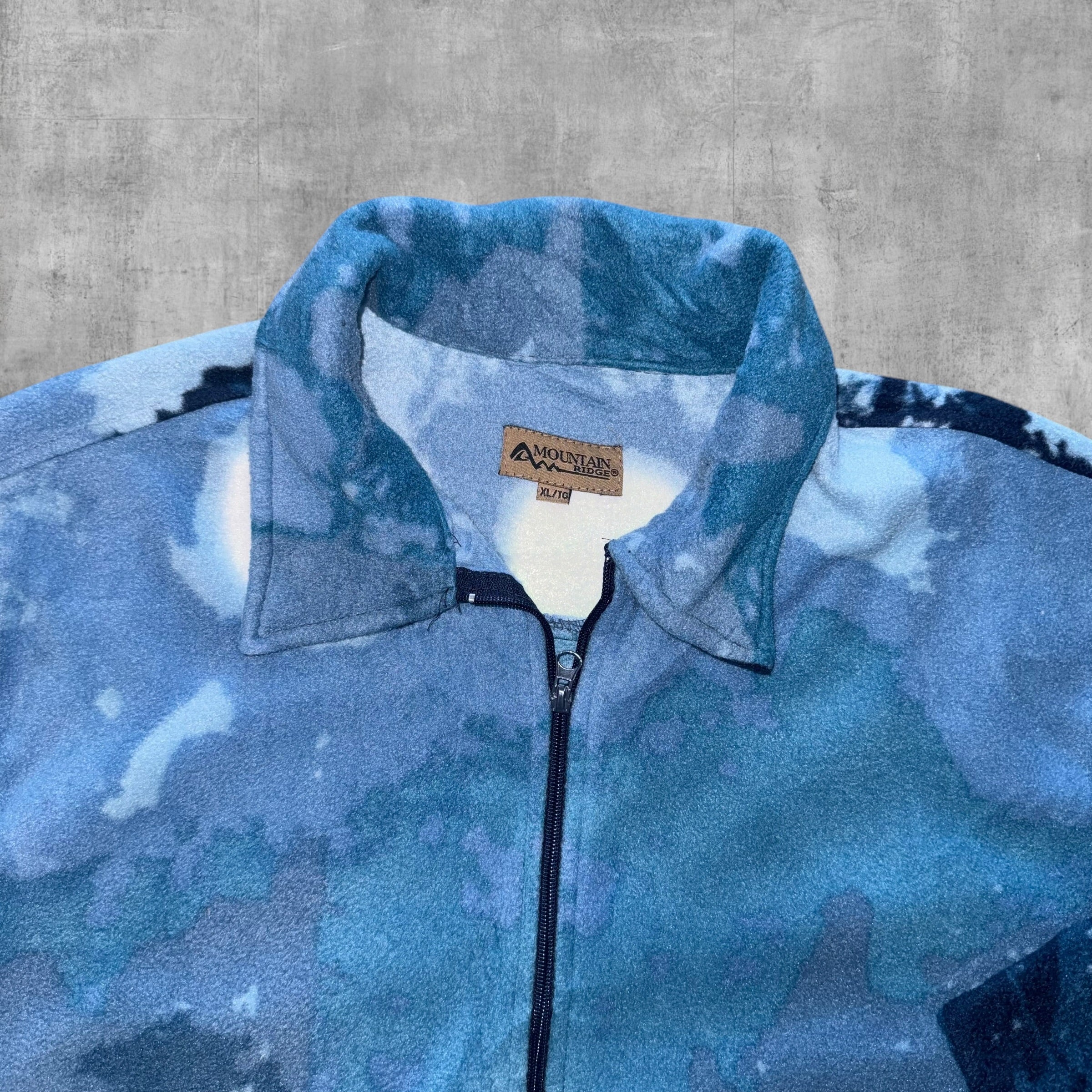 VINTAGE THE MOUNTAIN WOLF FLEECE