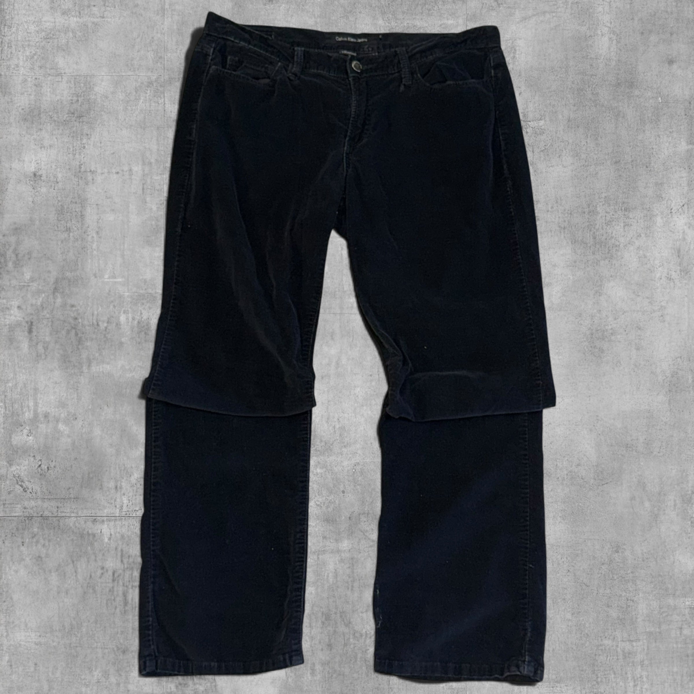 VINTAGE CALVIN KLIEN STRAIGHT LEG BLACK CORDUROY - 10X32