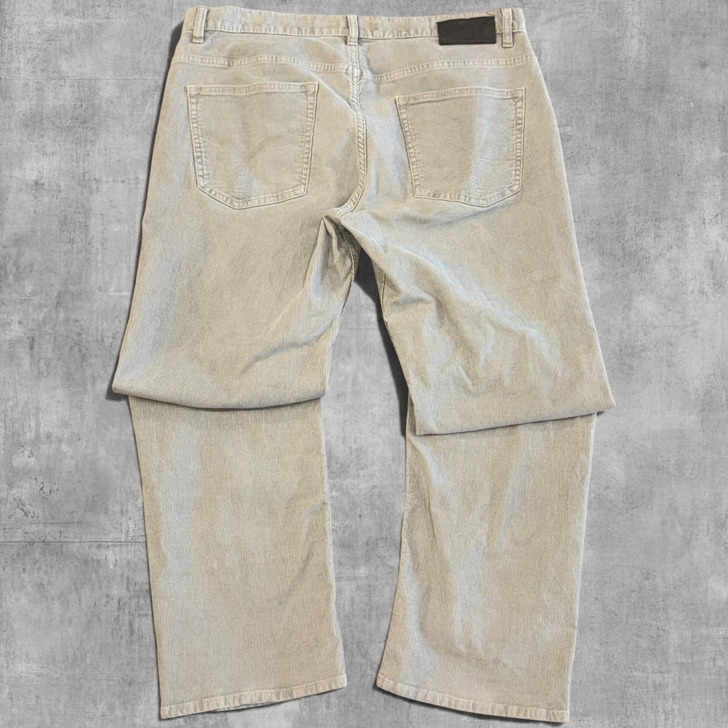 VINTAGE CALVIN KLIEN CREAM CORDUROY PANTS - 36X32