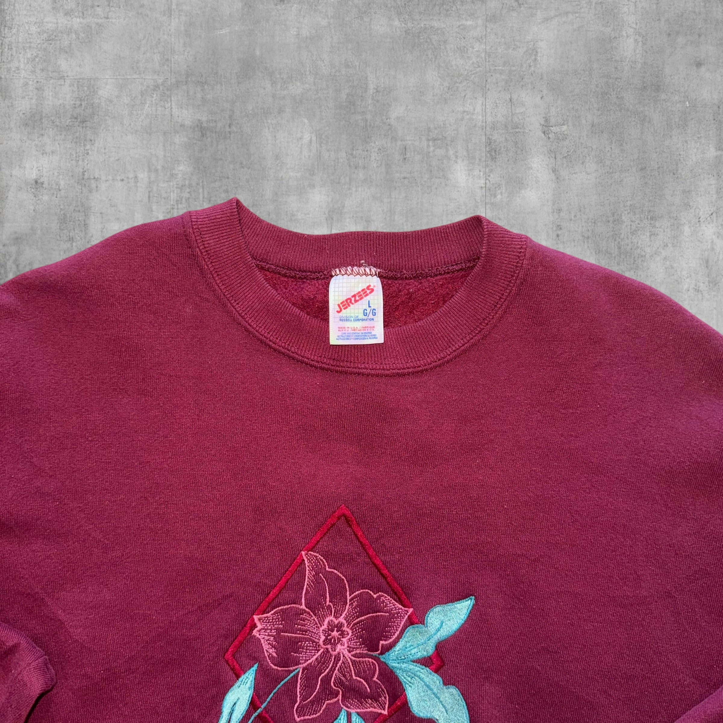 VINTAGE EMBROIDERED FLOWER SWEATSHIRT - L