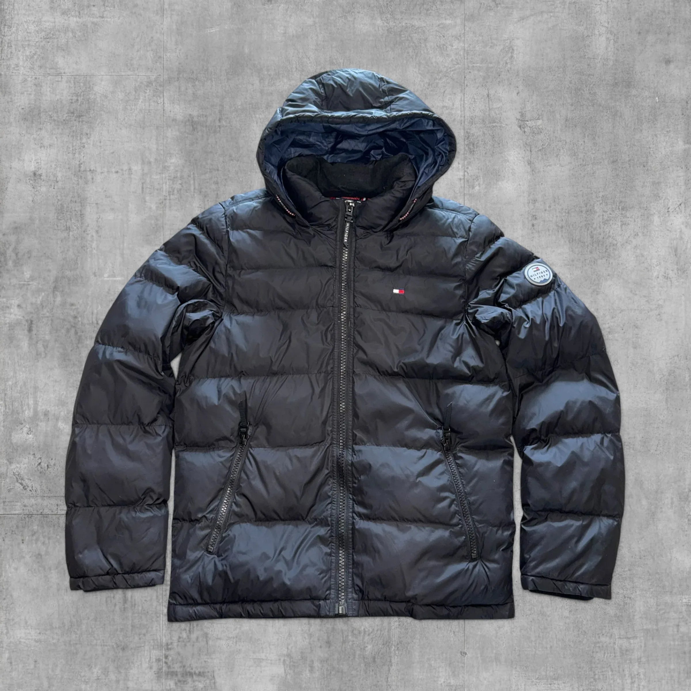 TOMMY HILFIGER PADED PUFFER JACKET - L