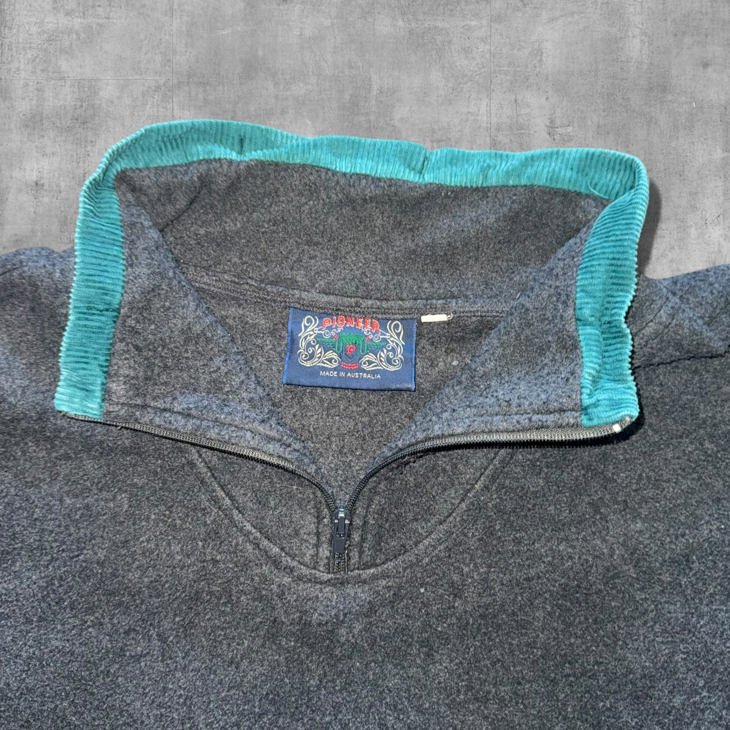 VINTAGE PIONEER AUSTRALIA COLOUR BLOCKED FLEECE - 3XL