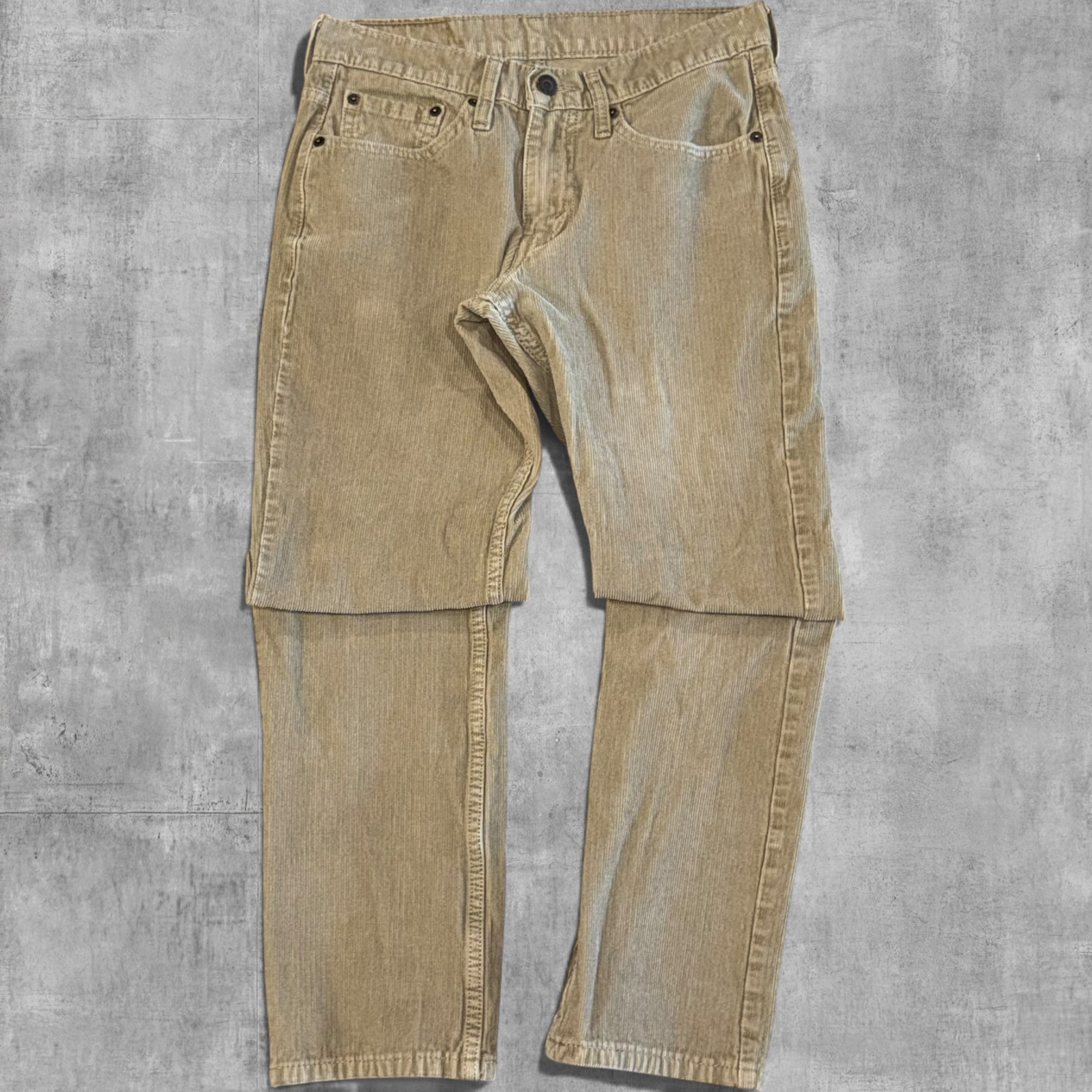VINTAGE LEVI’S 514 LOW RISE KHAKI CORDUROY - 8X30